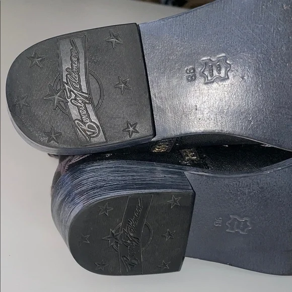 Beverly Feldman Floral Embroidered Black Boots - Picture 3 of 11